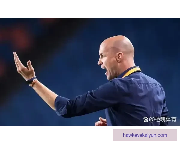 克鲁伊夫足球思想引发的战术革新，持续影响当代足球表现与球队构建