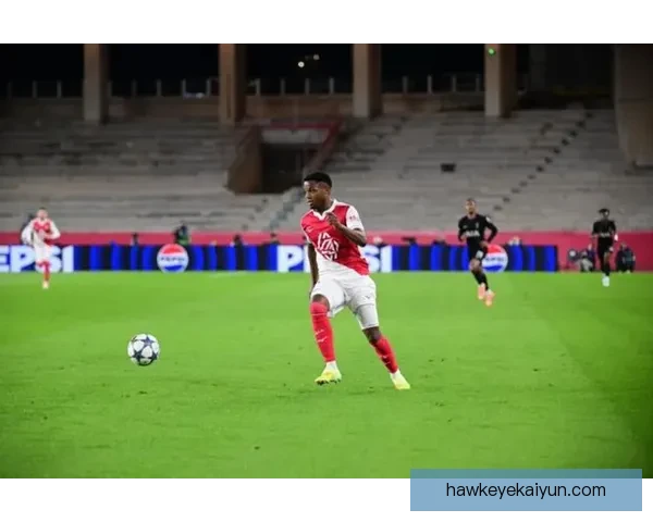 法蒂在新赛季中的战术适配性值得关注，表现逐渐回暖。